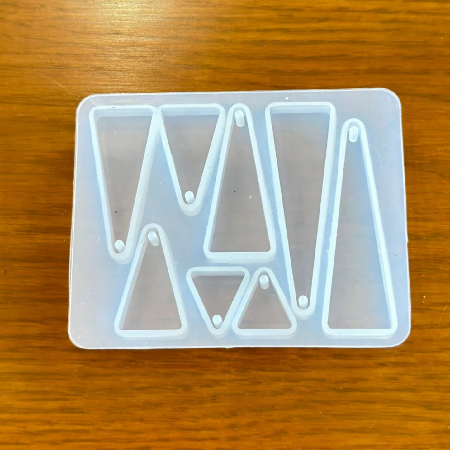 8 Cavity Triangle Shape Resin Mould