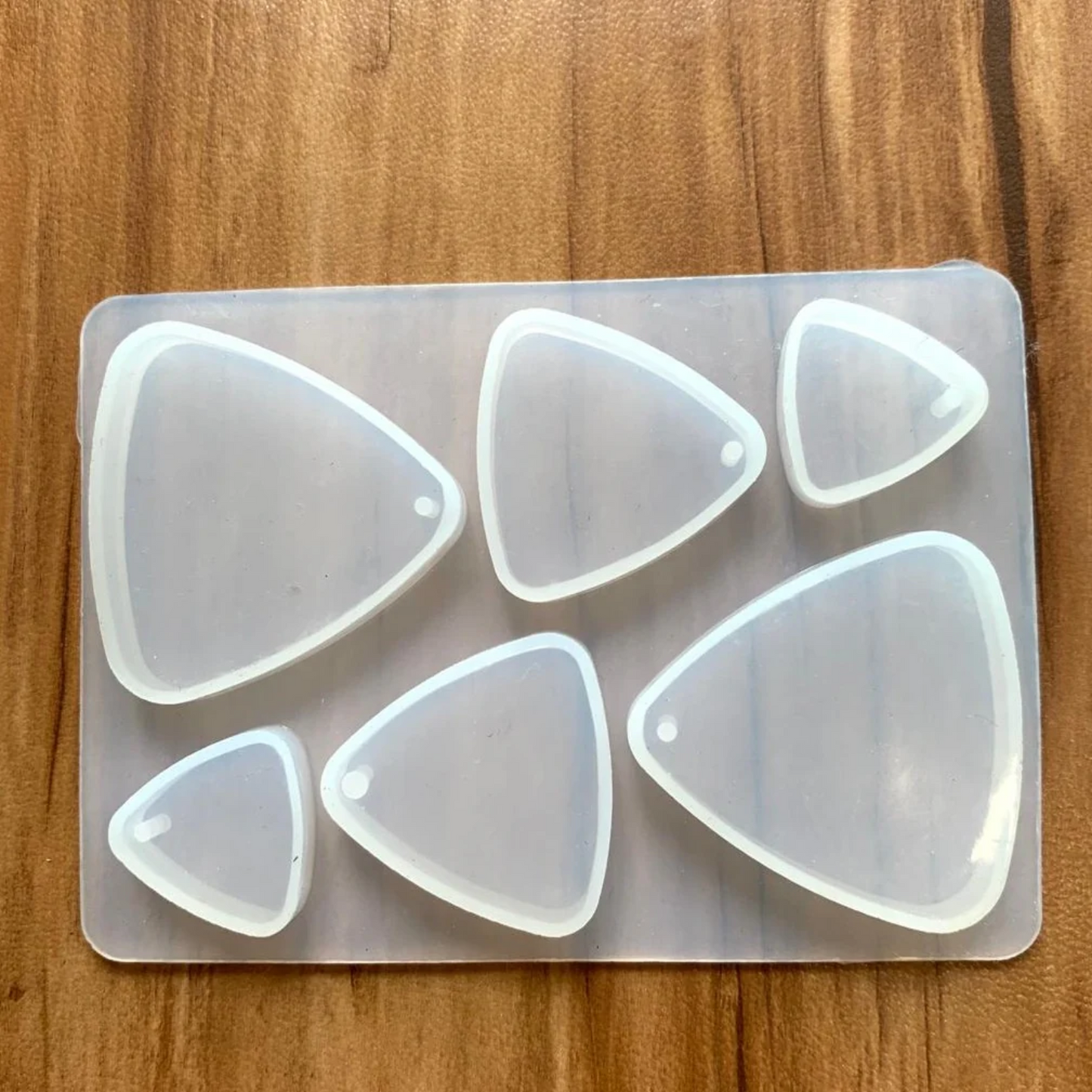 6 Cavity Triangle Shape Resin Mould