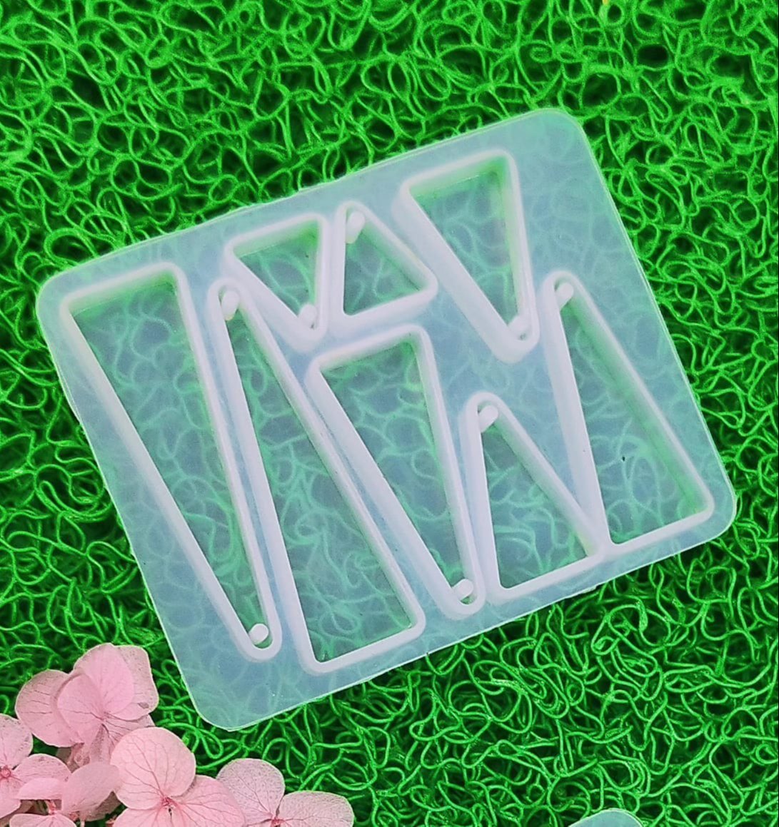 8 Cavity Triangle Shape Resin Mould